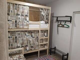 Гостиница Nice Hostel Paveletskaya Москва Кровать в 4 местном женском номере №17 /4 beds woman room (1bed)-1